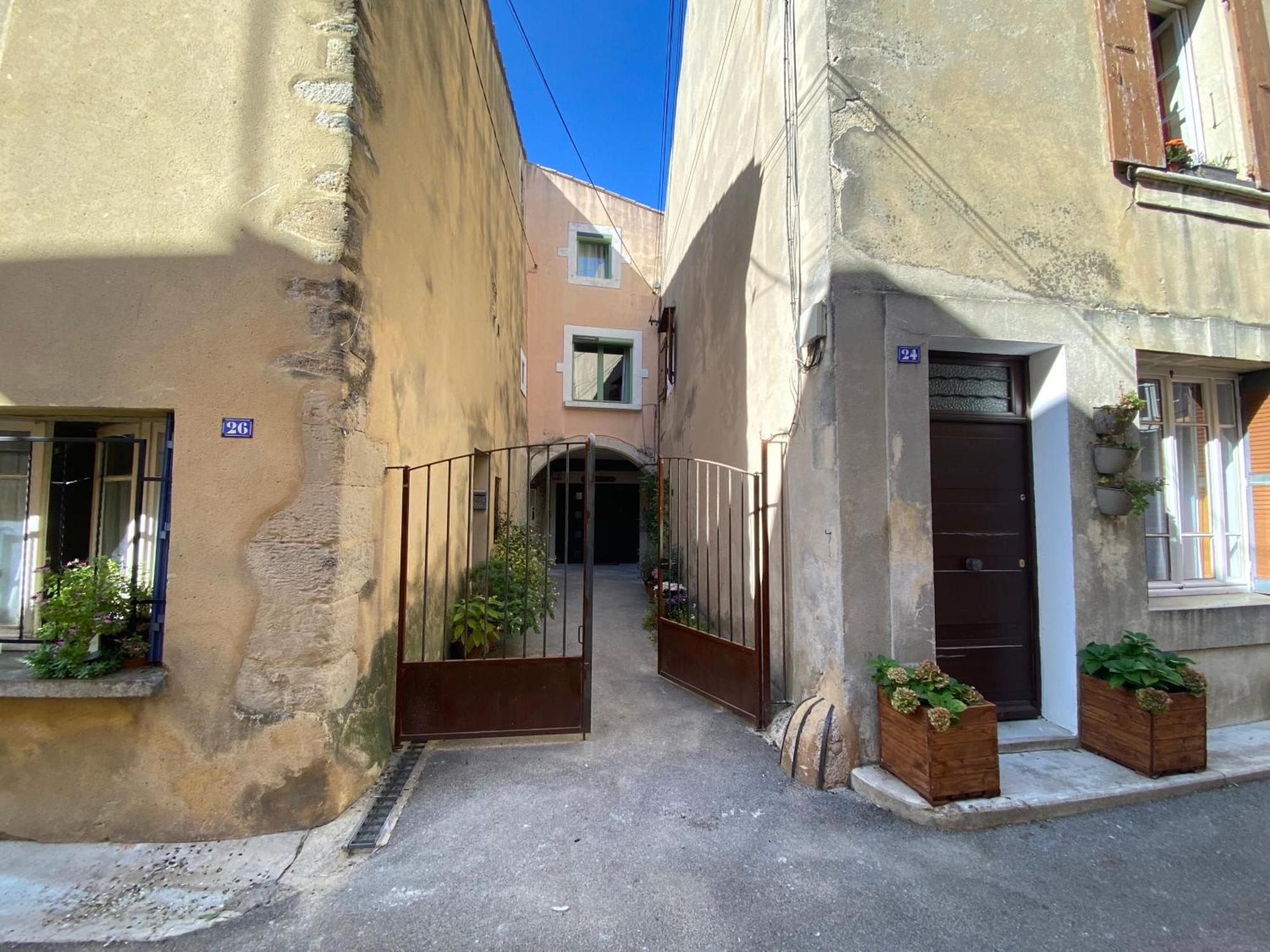 Drome Provencale Maison Familiale Calme Dans Village Valréas Exterior photo